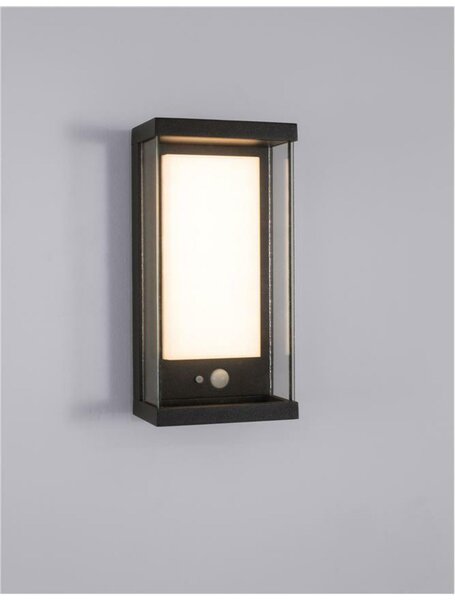 NOVA LUCE venkovní nástěnné svítidlo BAY antracitový hliník čiré sklo a akrylový difuzor LED 1.5W 3000K 3.7V 87st. IP65 solární / vypínač na těle / pohybové čidlo 9120711