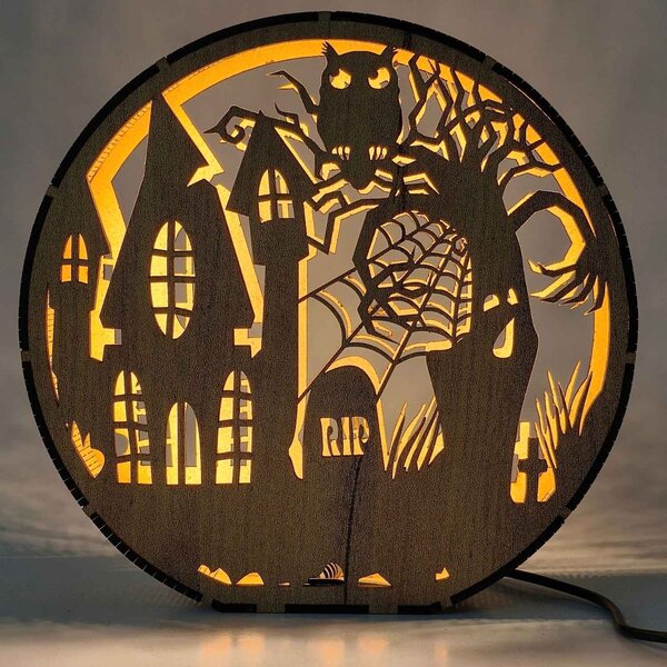 Dřevěná lampa Halloween - Strašidelný dům s sovou | DRACO: HDF - Ořech 20 cm 4796-115339 LED0619