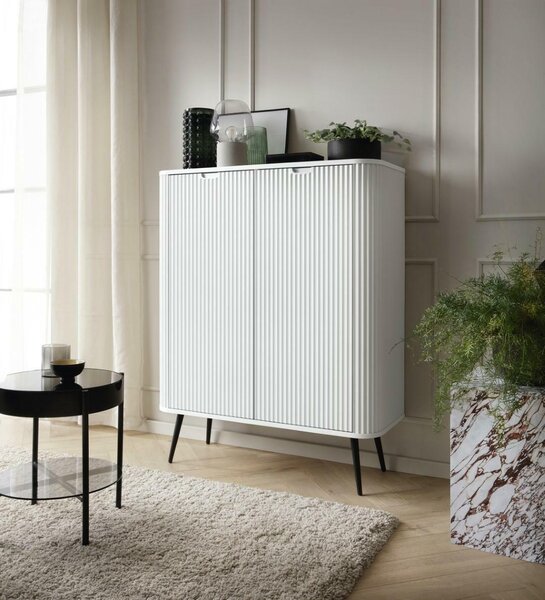Komoda, skříňka, police, bílá, s reliéfním vzorem, výška 129 cm, vhodná do obývacího pokoje nebo ložnice