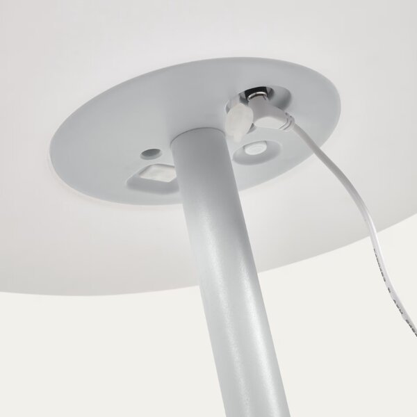 Bílá plastová solární stojací LED lampa Kave Home Amaray 120 cm