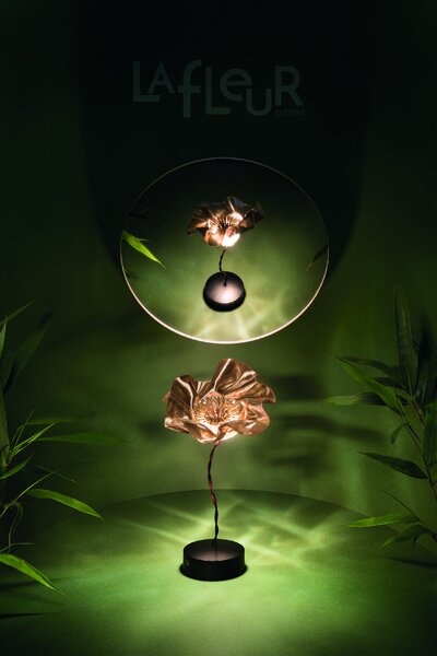 SLAMP LAFT000VLV000BT000EU Lafleur Velvet battery, stolní designová lampička na baterii, 1,3W LED 2700K, výška 26cm