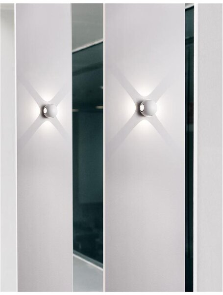 Nova Luce Venkovní nástěnné svítidlo COMO bílá hliník a sklo LED 4x1W 3000K 4x51st. IP54 světlo ve čtyřech směrech