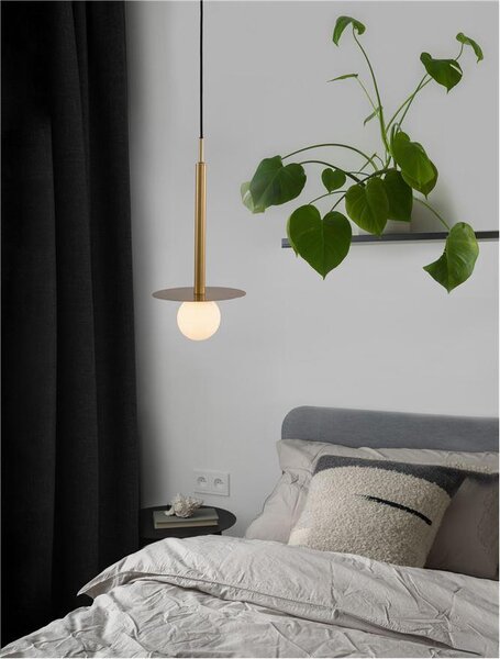 Nova Luce Závěsné svítidlo PIELO, 22cm, opálové sklo G9W 1x5W Barva: Zlatá