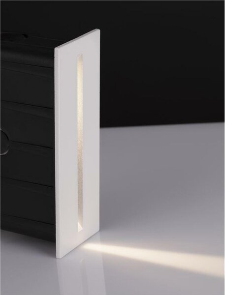 NOVA LUCE venkovní zapuštěné svítidlo do zdi AIZEN bílý hliník a čiré sklo LED 3W 3000K 600mA 100-240V 148st. IP54 9026120