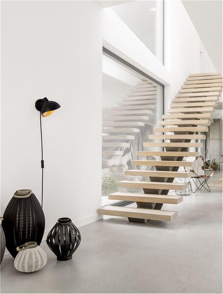 Nova Luce Nástěnné svítidlo GEETI matná černá a zlatý kov E14 1x5W