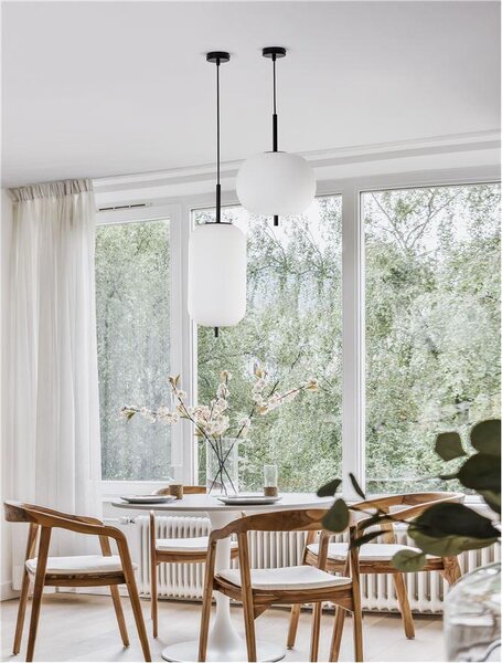 Nova Luce Závěsné svítidlo LATO černý kov a opálové sklo E27 1x12W