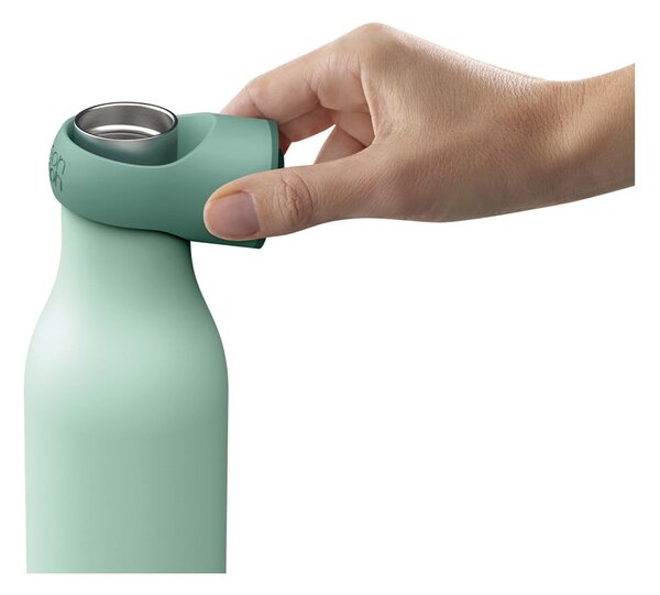 Cestovní nerezová lahev v mentolové barvě 500 ml Loop – Joseph Joseph