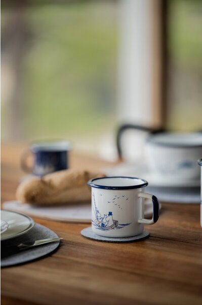 Muurla Hrnek Moomin Sailors 0,37l, smalt / bílo-modrý