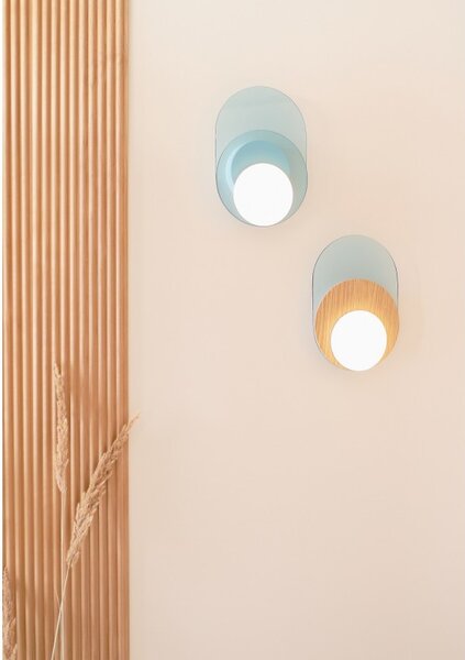 Dot 04, Rám bílá, Hlavní panel plexi šedé / dub Tunto