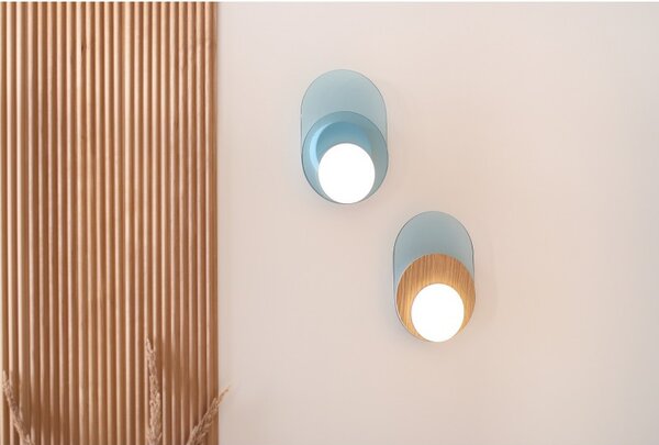 Dot 04, Rám bílá, Hlavní panel plexi šedé / dub Tunto