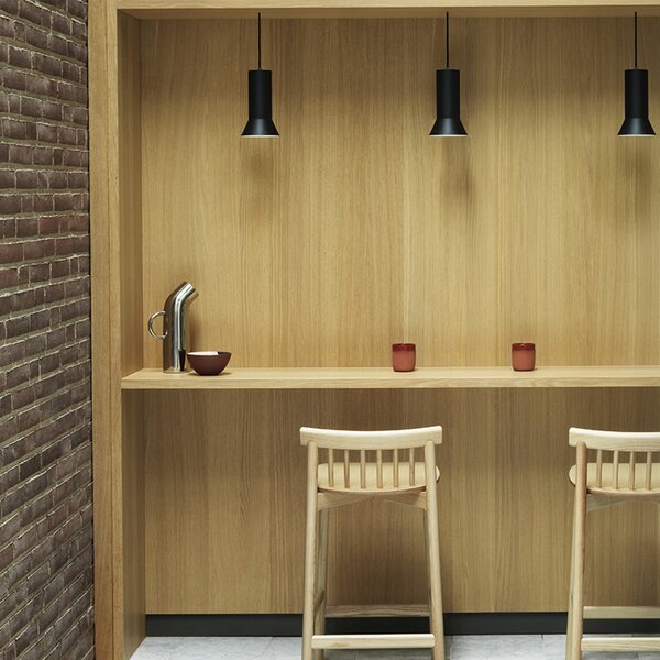 Normann Copenhagen designová závěsná svítidla Hat Lamp Linear Small