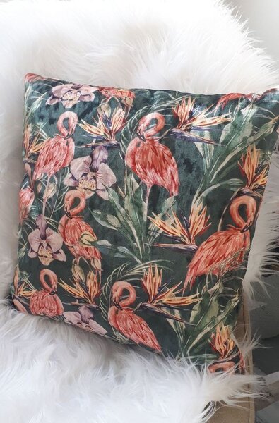 Zelený sametový polštář s plameňáky - 35*35cm - Colmore by Diga