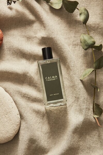 Calma House Bytová vůně Luna ve spreji, dřevitá, 100 ml
