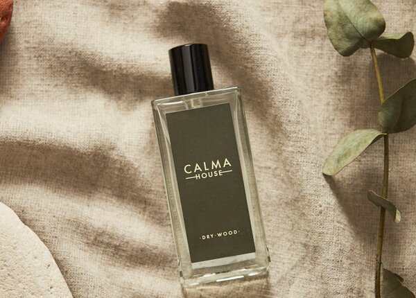 Calma House Bytová vůně Luna ve spreji, dřevitá, 100 ml