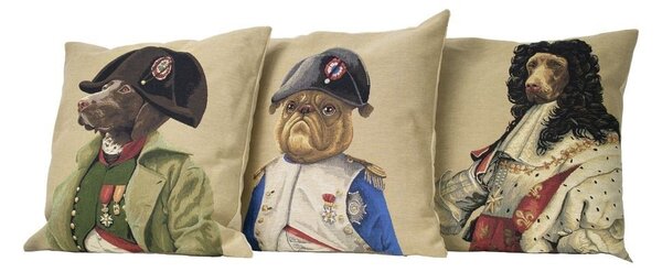 Béžový gobelínový polštář s motivem Buldočka v napoleonské uniformě - 45*15*45cm - Mars & More