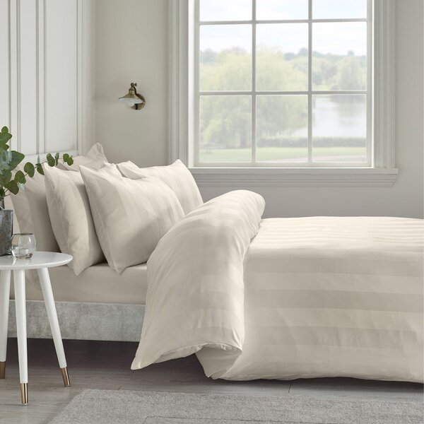 Krémové saténové povlečení na jednolůžko 135x200 cm So Soft Satin Stripe – Catherine Lansfield