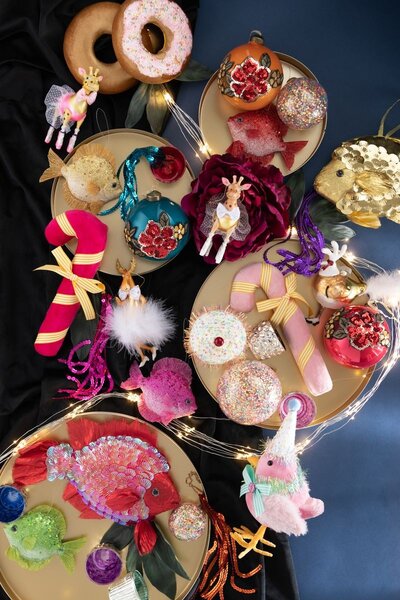 Sada 6ks barevných skleněných koulí s konfetami Confetti - Ø 8 cm - J-Line by Jolipa