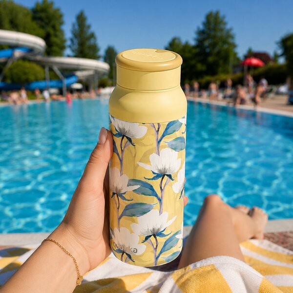 Nerezová termoláhev s poutkem Echo, 690ml, Quokka, magnolia
