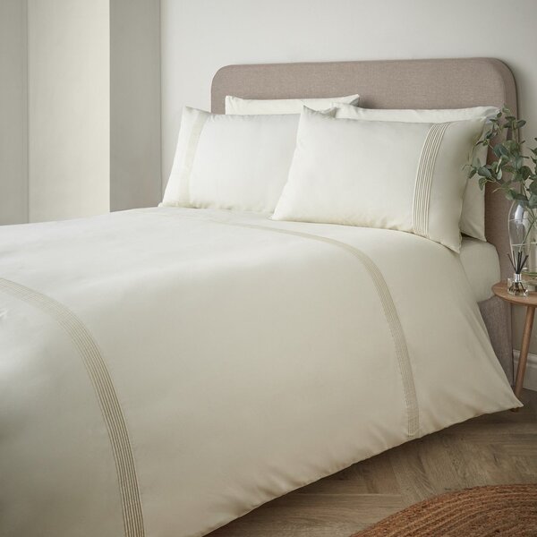 Krémové povlečení na jednolůžko 135x200 cm Pintuck Easy Iron Percale – Catherine Lansfield