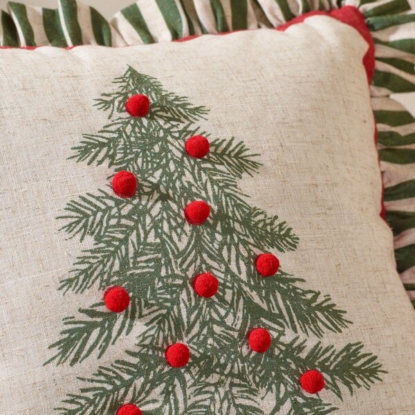 Dekorační polštář s vánočním motivem 45x45 cm Frilled Christmas Tree – Catherine Lansfield