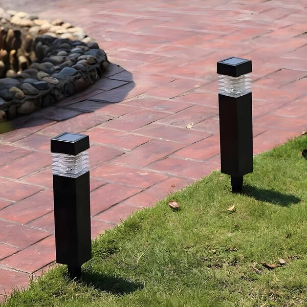 Exteriérové ​​solární zapichovací svítidlo Cube, 1x černé plastové stínítko