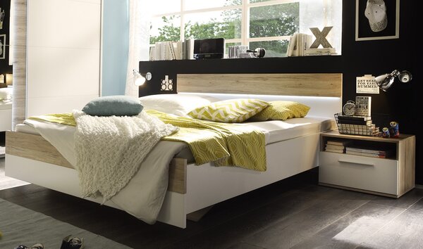 Dřevěná postel Mitch