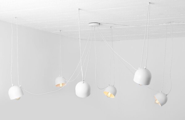 Nordic Design Bílé kovové závěsné světlo Pop 6