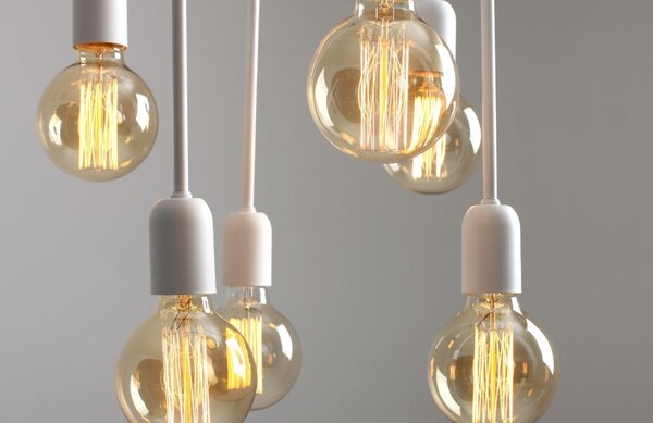 Nordic Design Bílé kovové závěsné světlo Trimo Tall