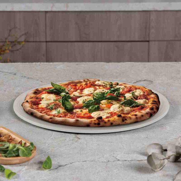 Pánev na pizzu s titanovým povrchem 32 cm Sahara Collection
