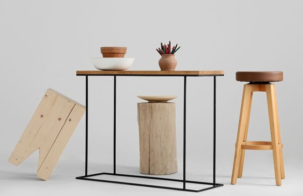 Nordic Design Dubový toaletní stolek Valter s černou podnoží 100x30 cm