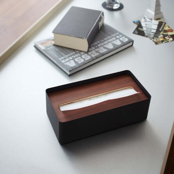 Černý kovový box na ubrousky Yamazaki Rin 26 x 13 cm