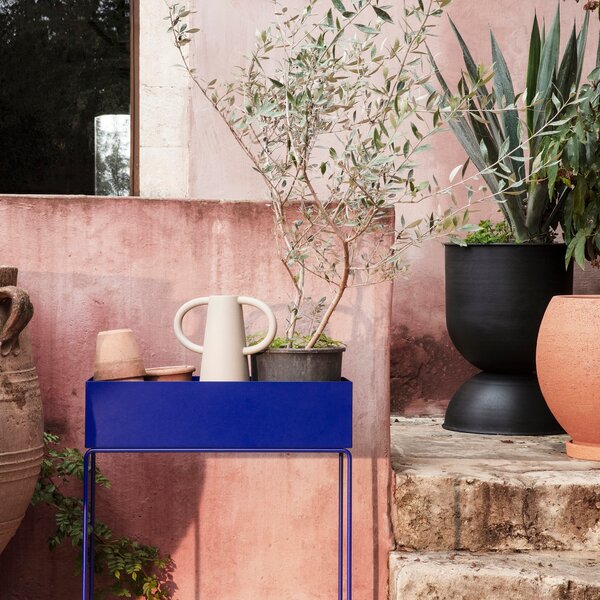 FERM LIVING Květináč Hourglass, L, Rust