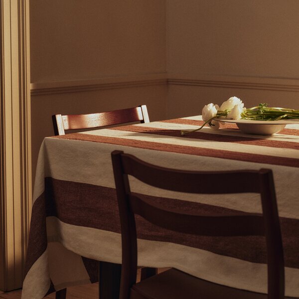 FERM LIVING Jídelní židle Boda, Dark Stained Beech