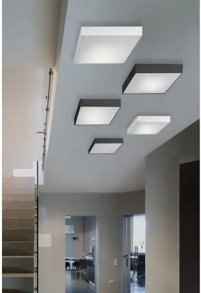 LED stropní svítidlo Monza S 30 CCT černá s dálkovým ovladačem