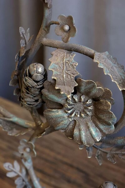 Mocca starý francouzský svícen s květy Charm Antique - 35*11*41 cm - Chic Antique