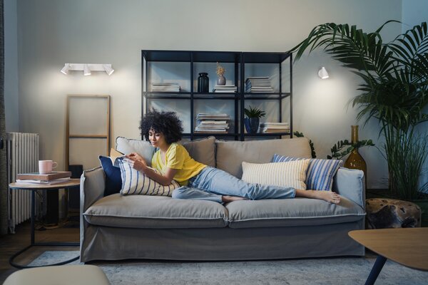 LED stropní svítidlo bílé SPOT PEAR 4.3 W, teplá bílá OSRAM