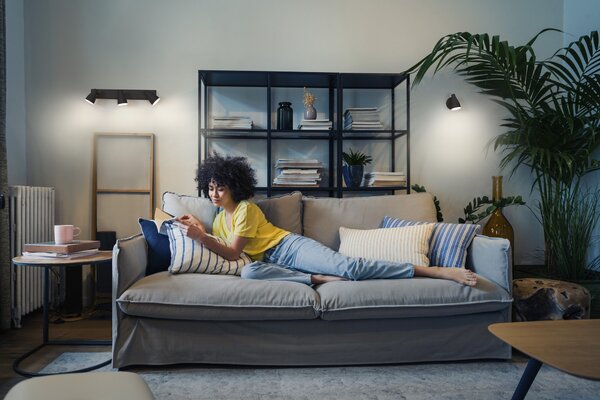 LED stropní svítidlo černé SPOT PEAR 4.3 W, teplá bílá OSRAM
