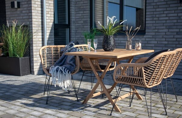 Nordic Living Dřevěný přírodní jídelní stůl Oviedo 120 cm