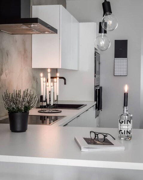 ENO studio Svícen Multi Pin - Black ES102