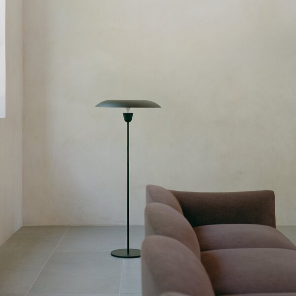 NEW WORKS Stojací lampa Kantarell, Black