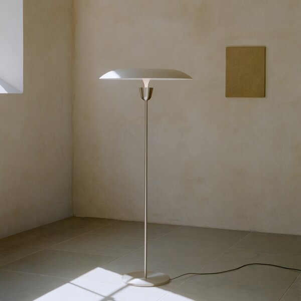 NEW WORKS Stojací lampa Kantarell, Black
