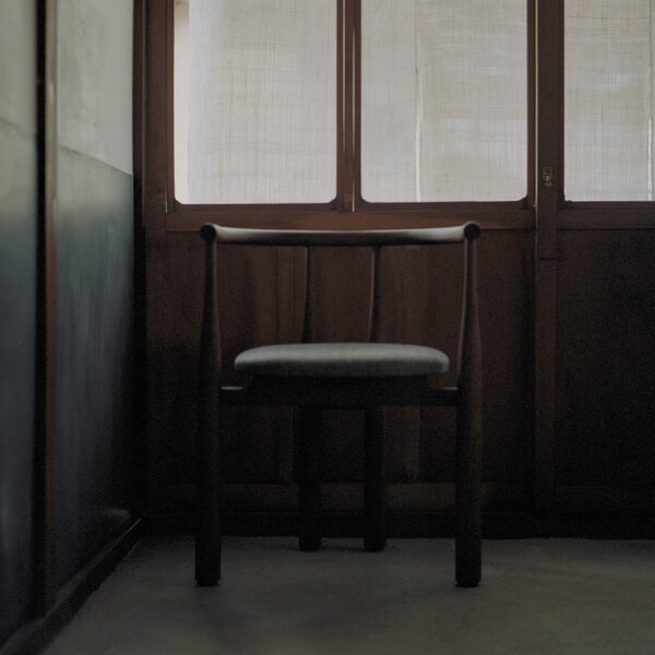 NEW WORKS Jídelní židle Bukowski, Walnut / Romo Linara 342