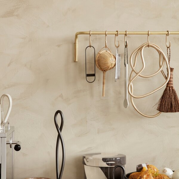FERM LIVING Otvírák na láhve Fein, Brass
