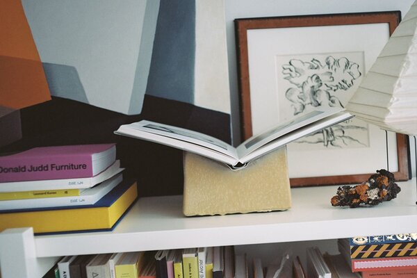 BD Barcelona designové stojany na knihy Ceramic Bookstand