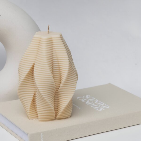 Sójová svíčka Vlnka, krémová | Designová dekorace
