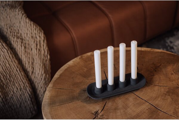 VOJA HOME Svícen TITANOR pro 4 svíce, Ø kalíšek 2,3 cm, 25 × 10 × 5 cm Barva: Černá (černý uhel)