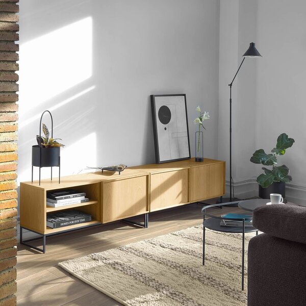 Černá kovová stojací lampa Kave Home Dione 220 cm