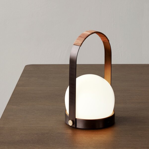 Audo Copenhagen Stolní lampa Carrie - Bronzed Brass MN186