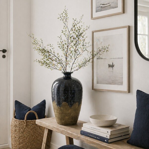 Nordic Living Tmavě modrá keramická váza Dahal 45 cm