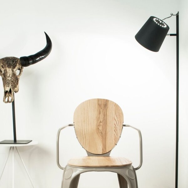 -25 % Dny MOMENTI– Černá stojací lampa ZUIVER BUCKLE 150 cm